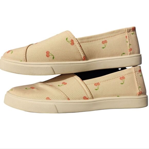 🇬🇪🔸️NWT Isaac Mizrahi Striped Cherry Print Slip On Sneakers Size 8 - Picture 5 of 13